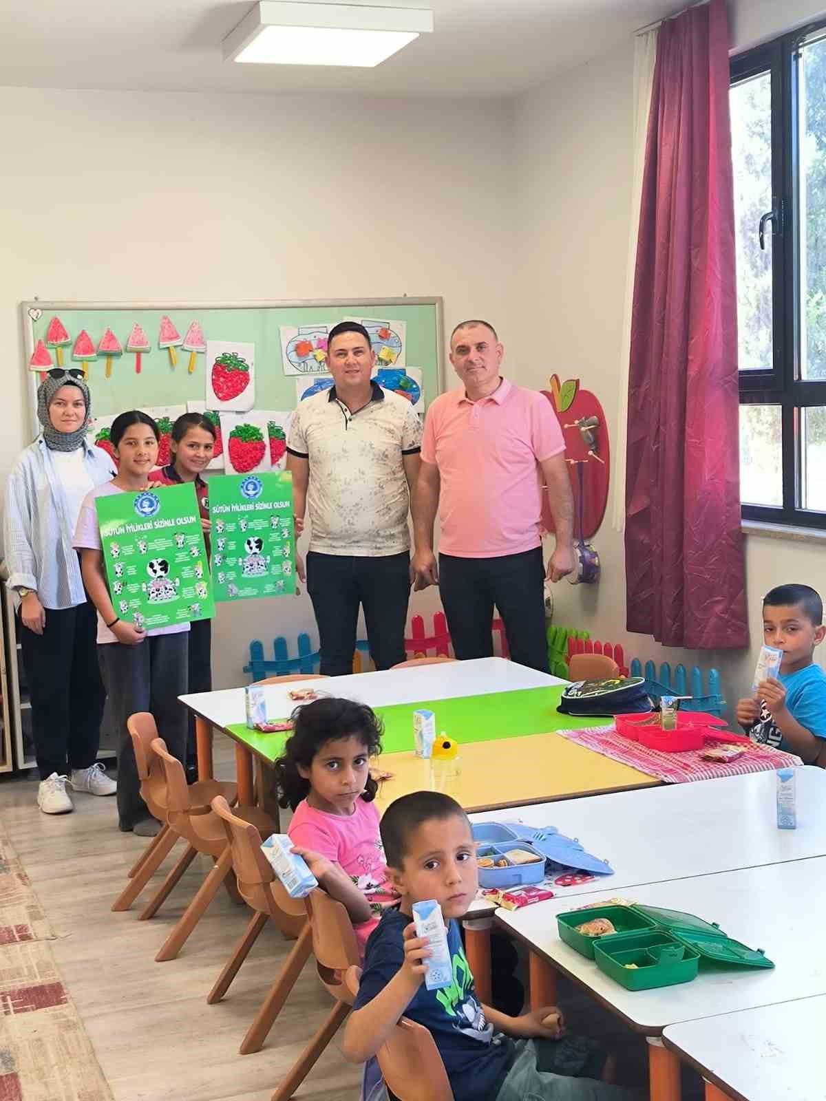 Dünya Süt Gününde öğrencilere süt dağıtıldı 