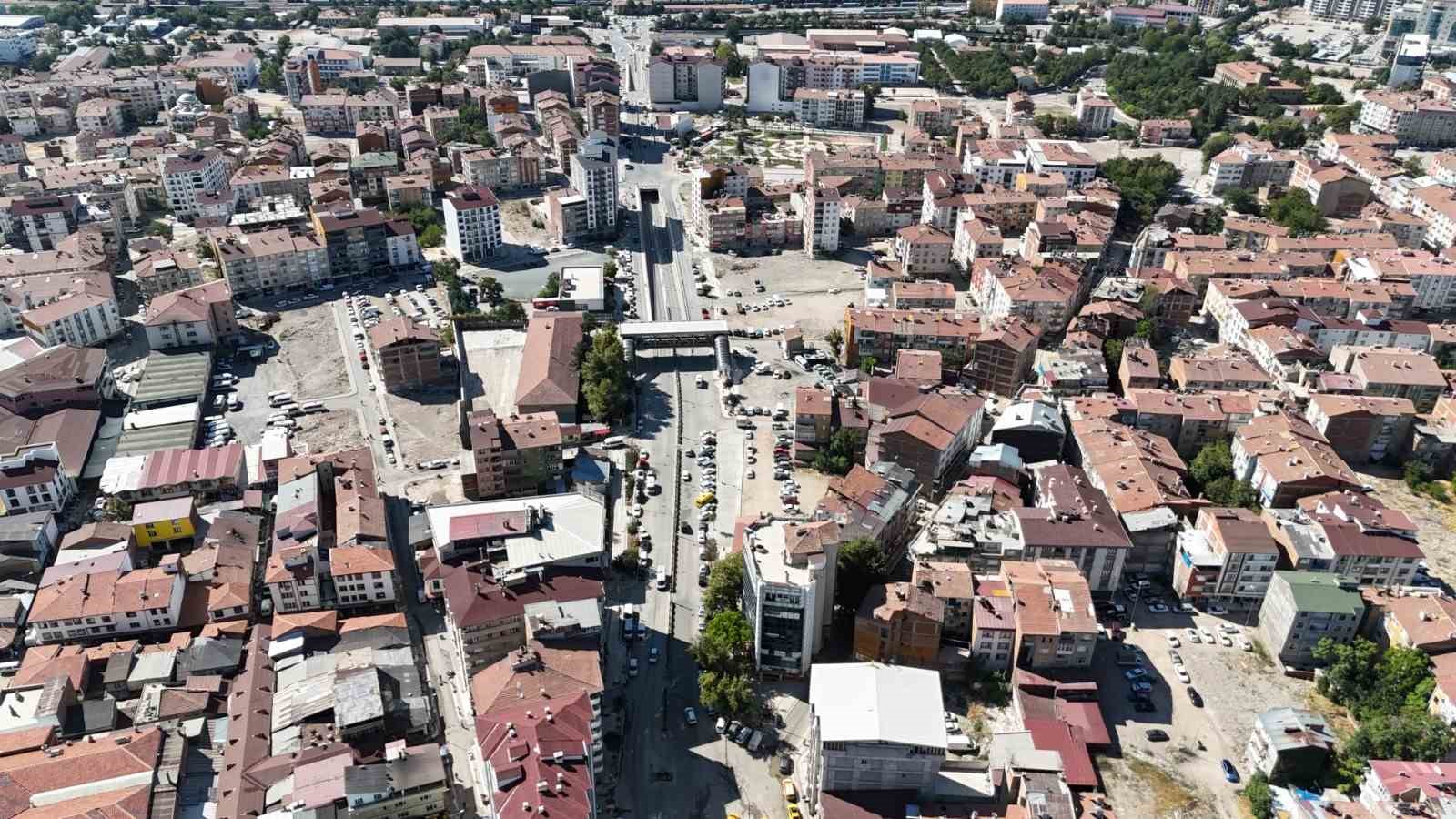 Elazığ’da kentsel dönüşüm çalışmaları sürüyor 