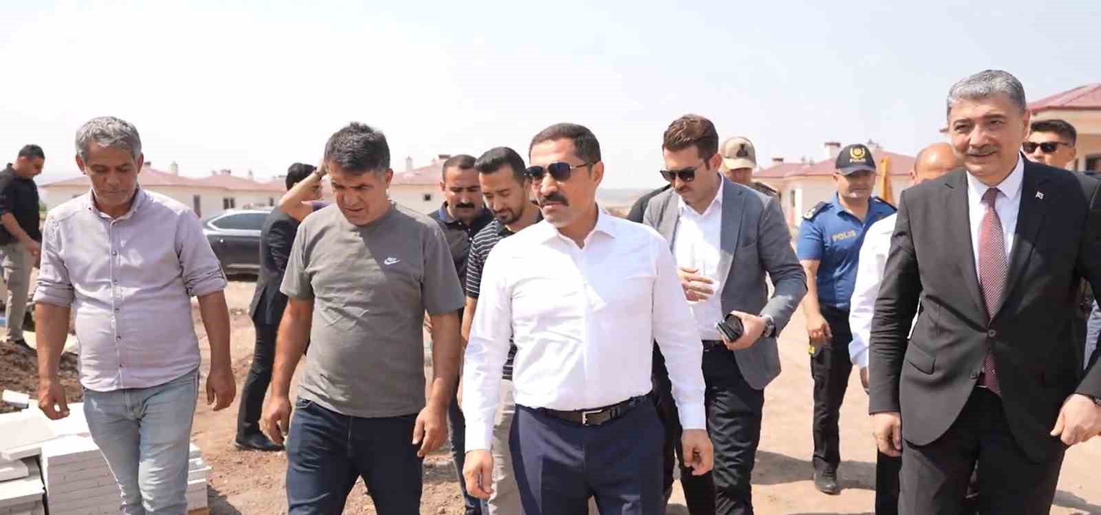 Reyhanlı’da kırsal afet konutları yükseliyor 