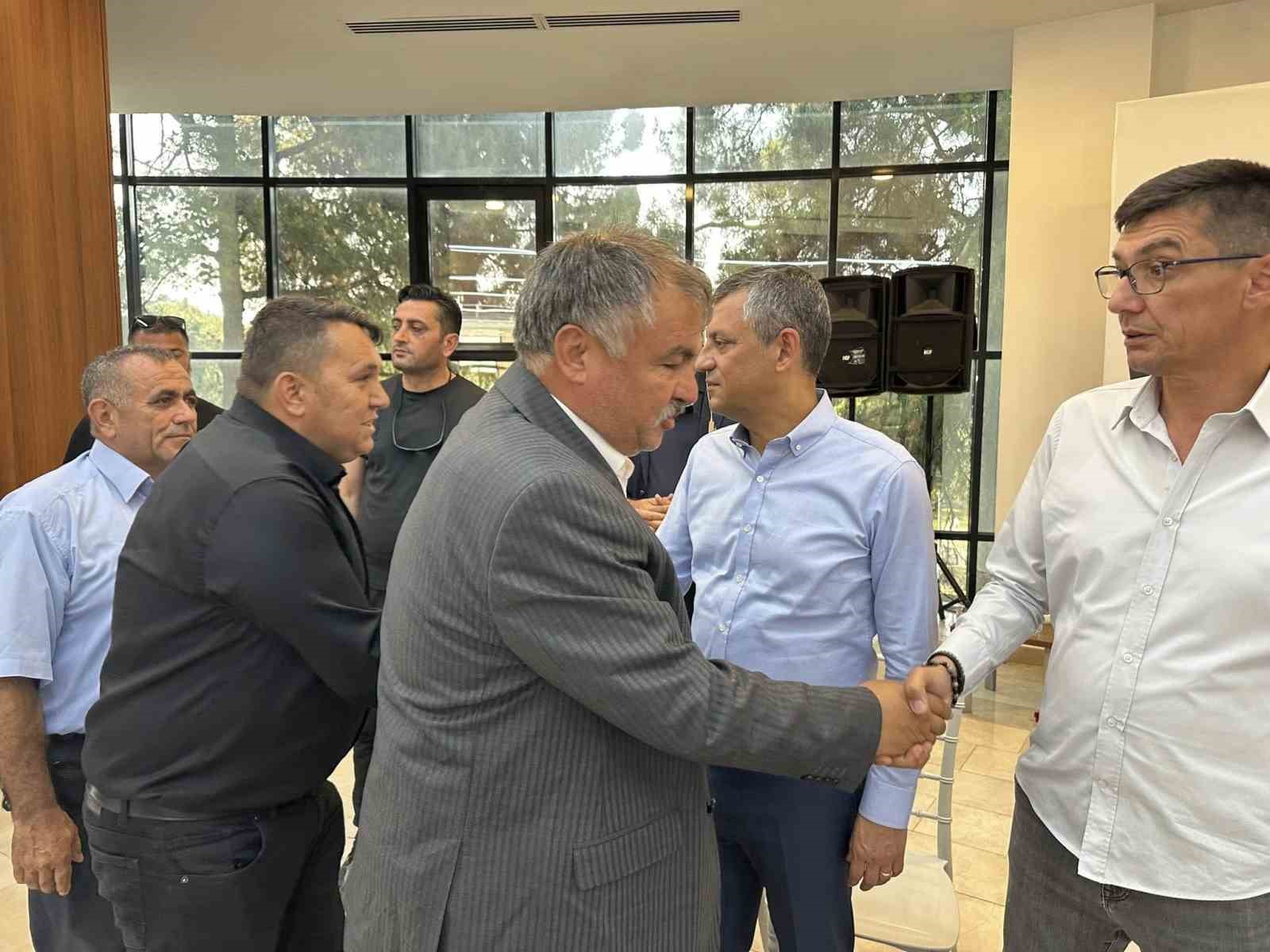 Başkan Pütün’den CHP lideri Özel ve Zeyrek ailesine taziye ziyareti 