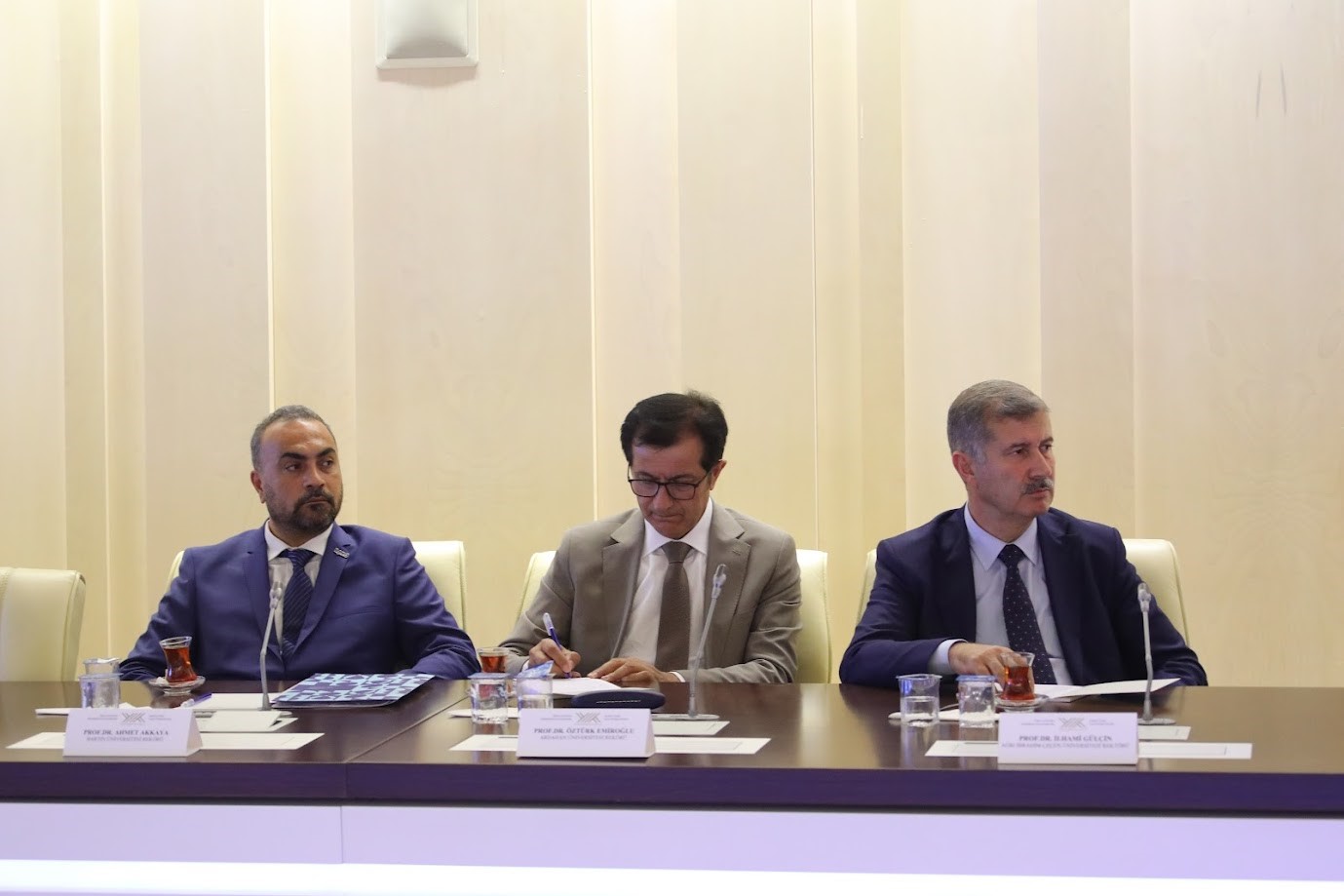 AİÇÜ Rektörü Prof. Dr. İlhami Gülçin, rektörlük mazbatasını aldı 