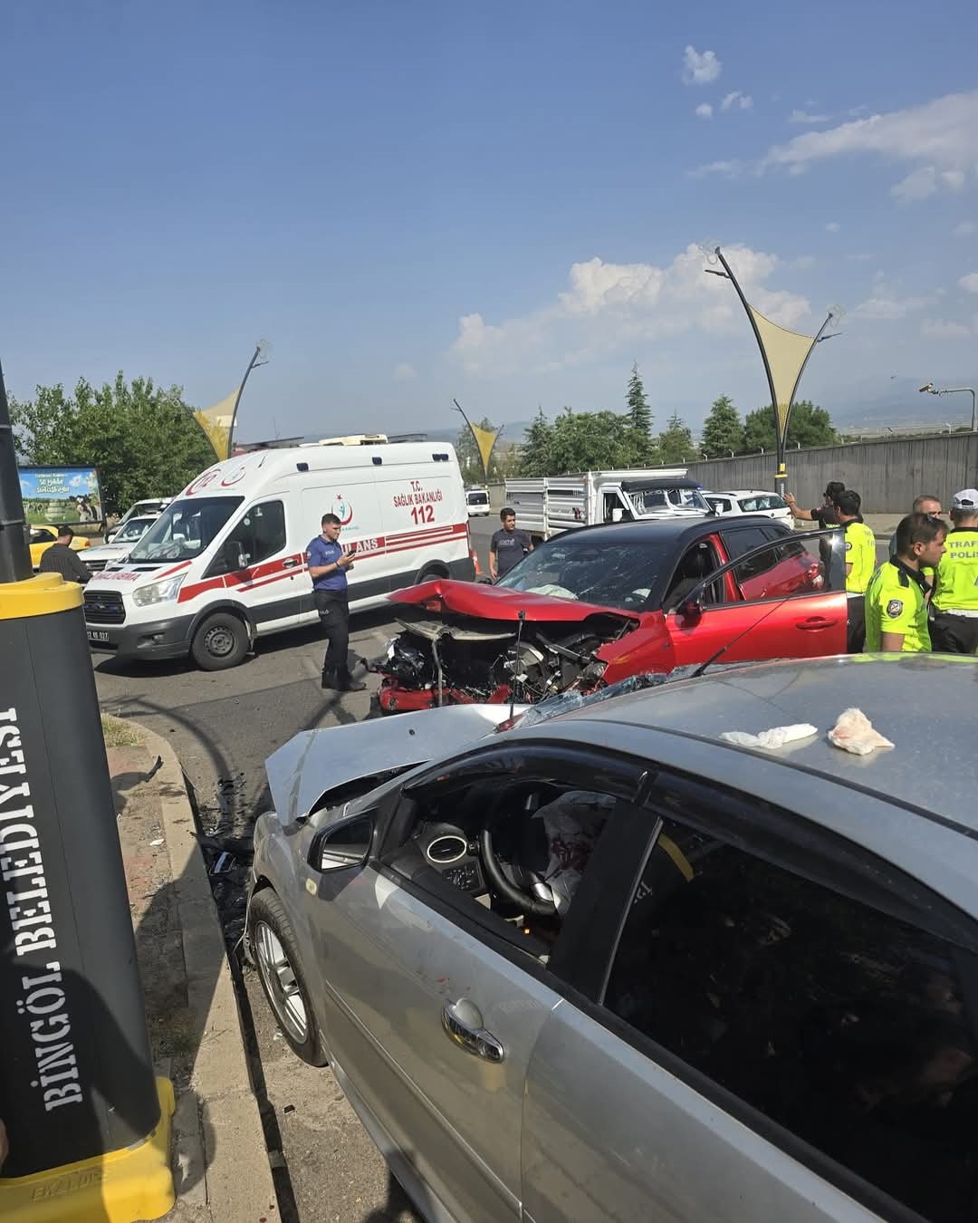 Bingöl’de trafik kazası: 3 yaralı 