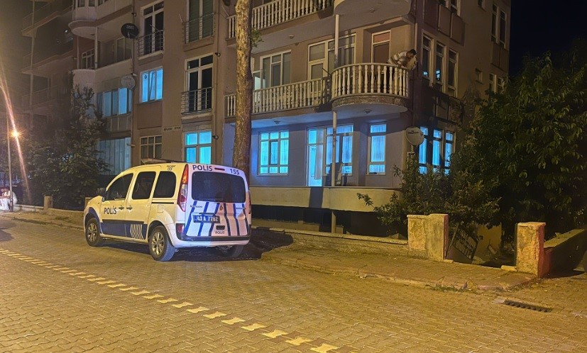Kütahya’da 15 yaşındaki çocuk, silahla oynarken ablasını vurdu