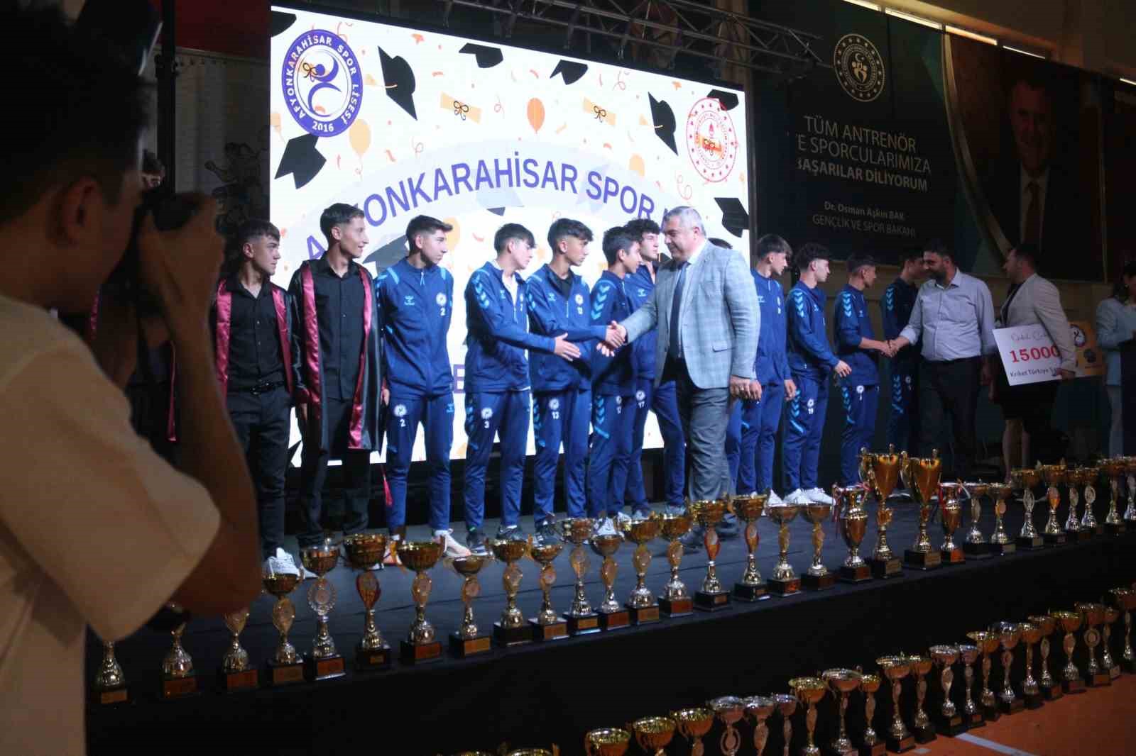 Afyonkarahisar Spor Lisesi’nde şampiyonluk coşkusu! 