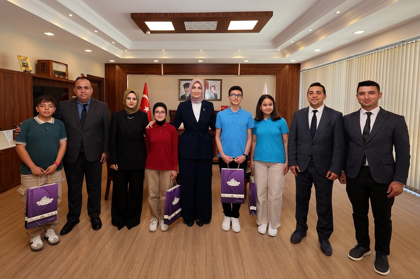 Öğrenciler Vali Yiğitbaşı’na 