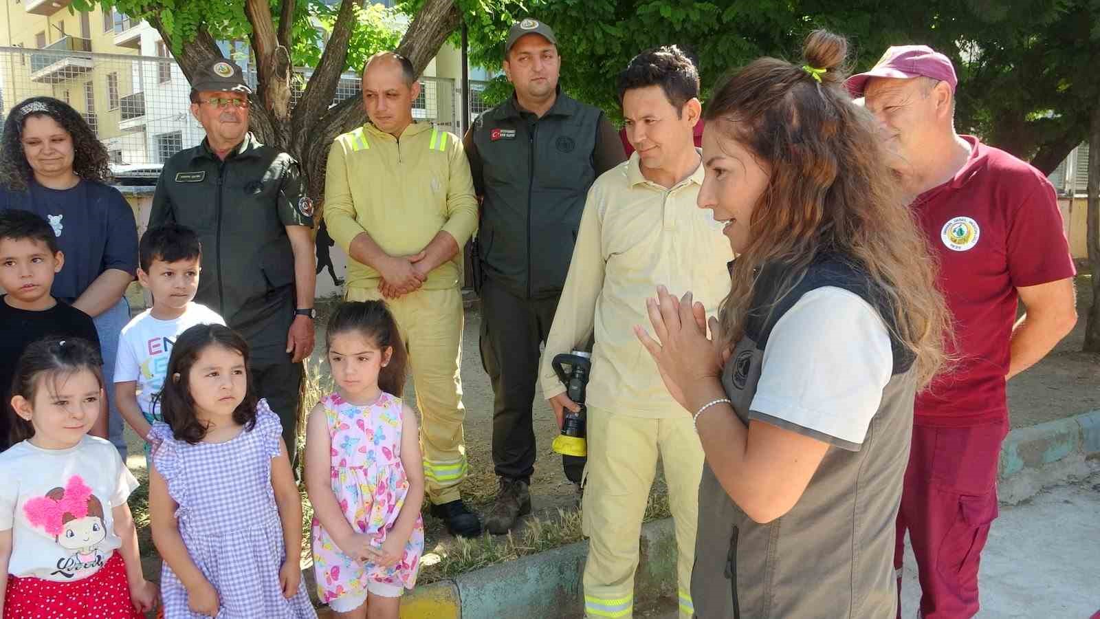 Muğla’da öğrencilere orman yangınları konusunda eş zamanlı farkındalık eğitimi verildi 