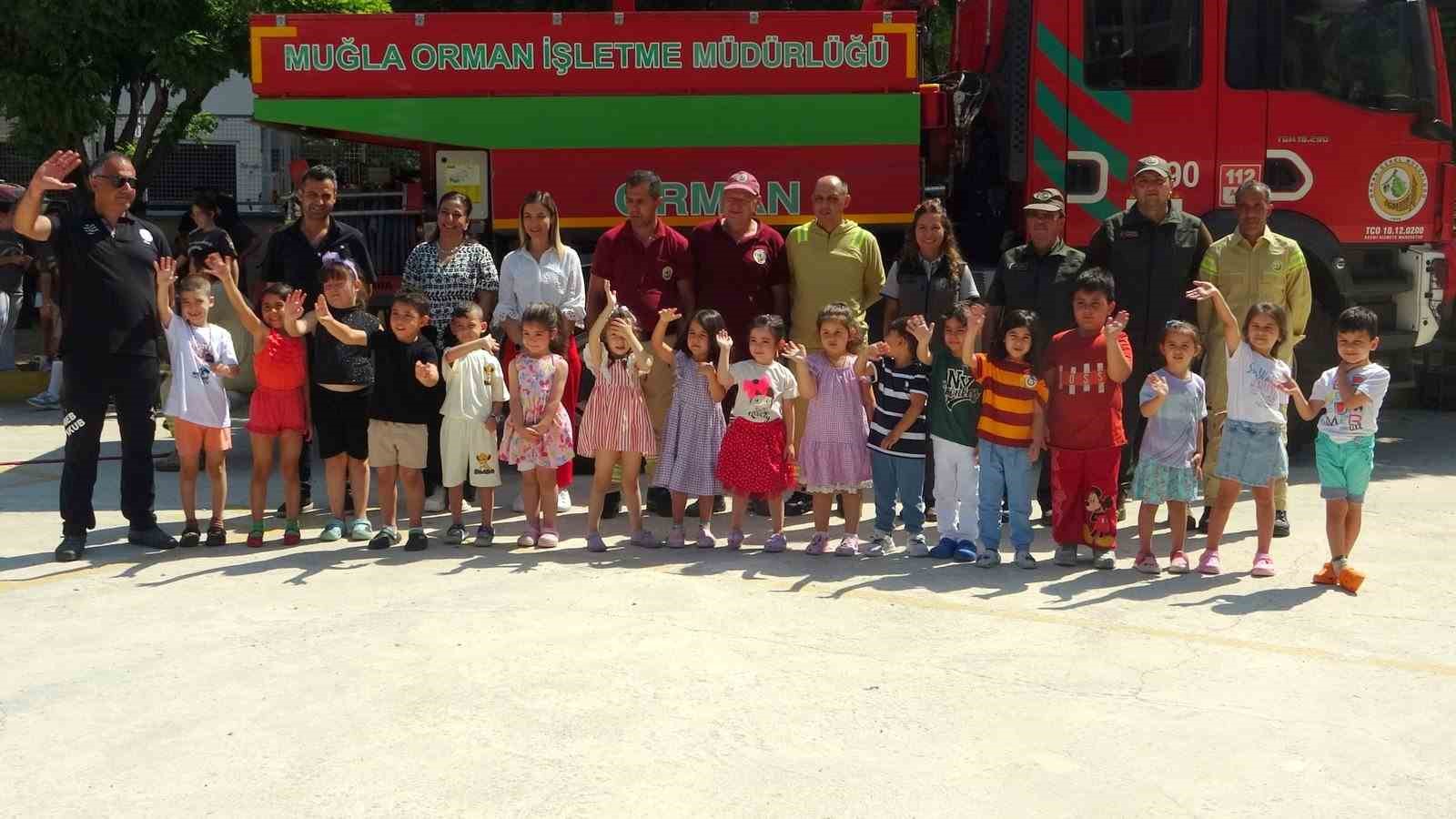 Muğla’da öğrencilere orman yangınları konusunda eş zamanlı farkındalık eğitimi verildi 