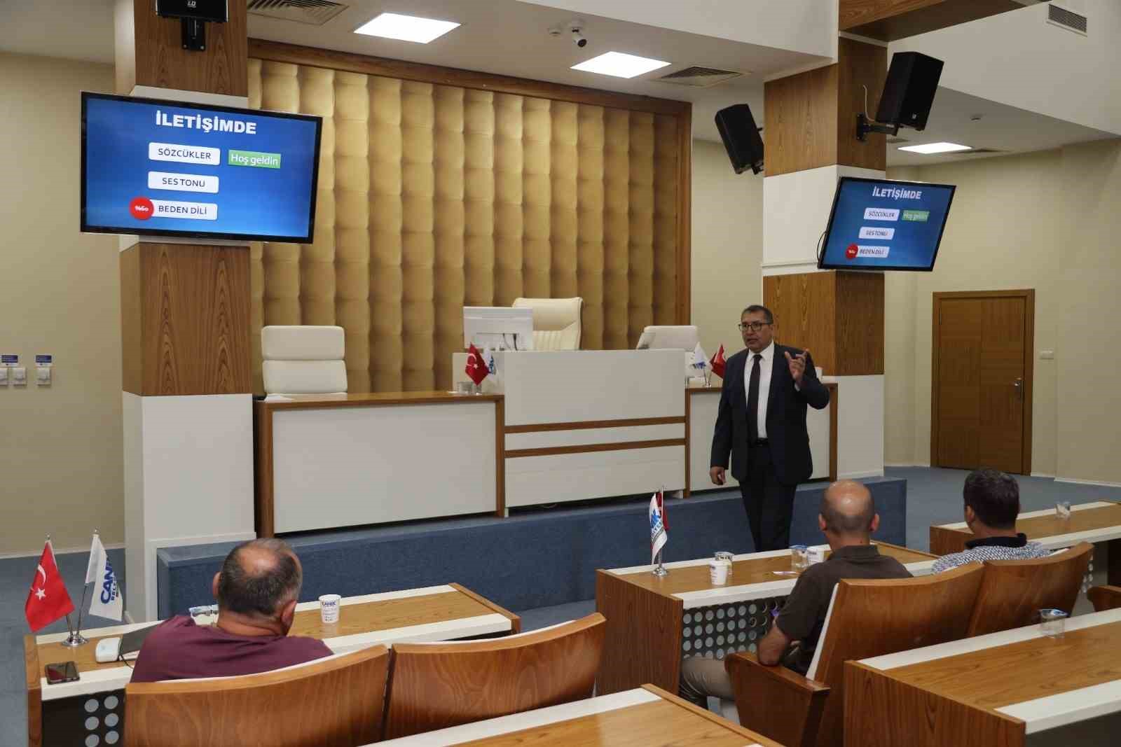 Canik Belediyesi personeline etkili iletişim ve konuşma sanatı eğitimi 