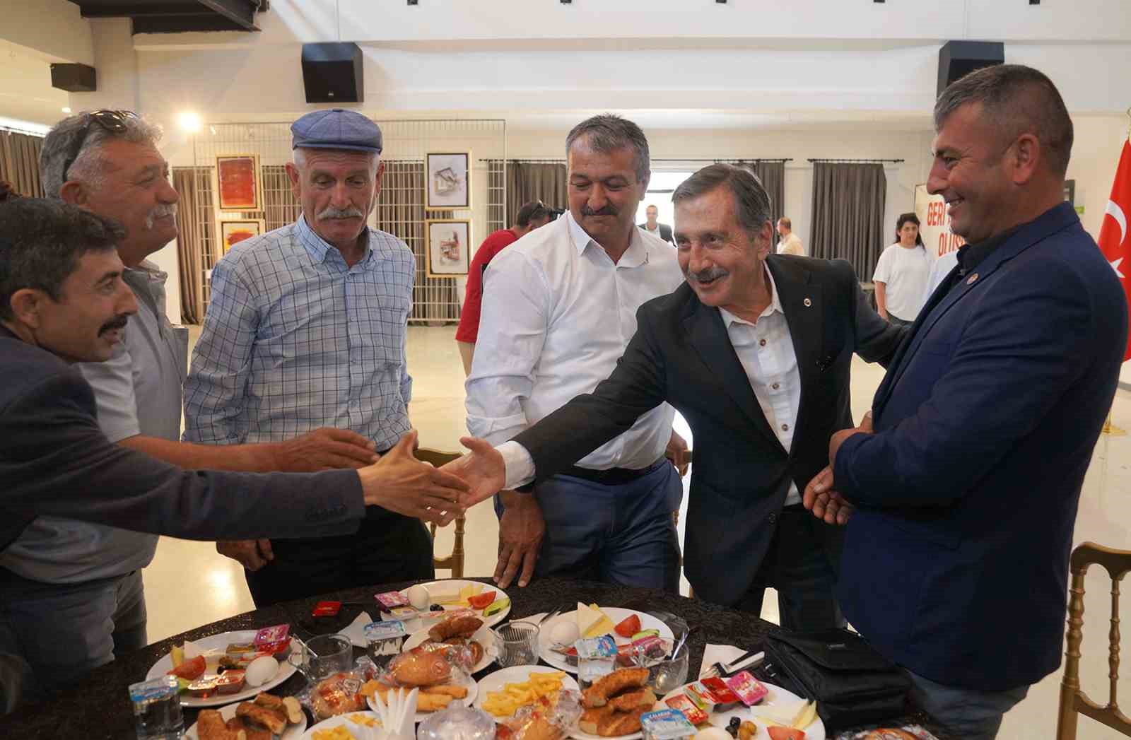 Başkan Ataç muhtarlarla buluştu 