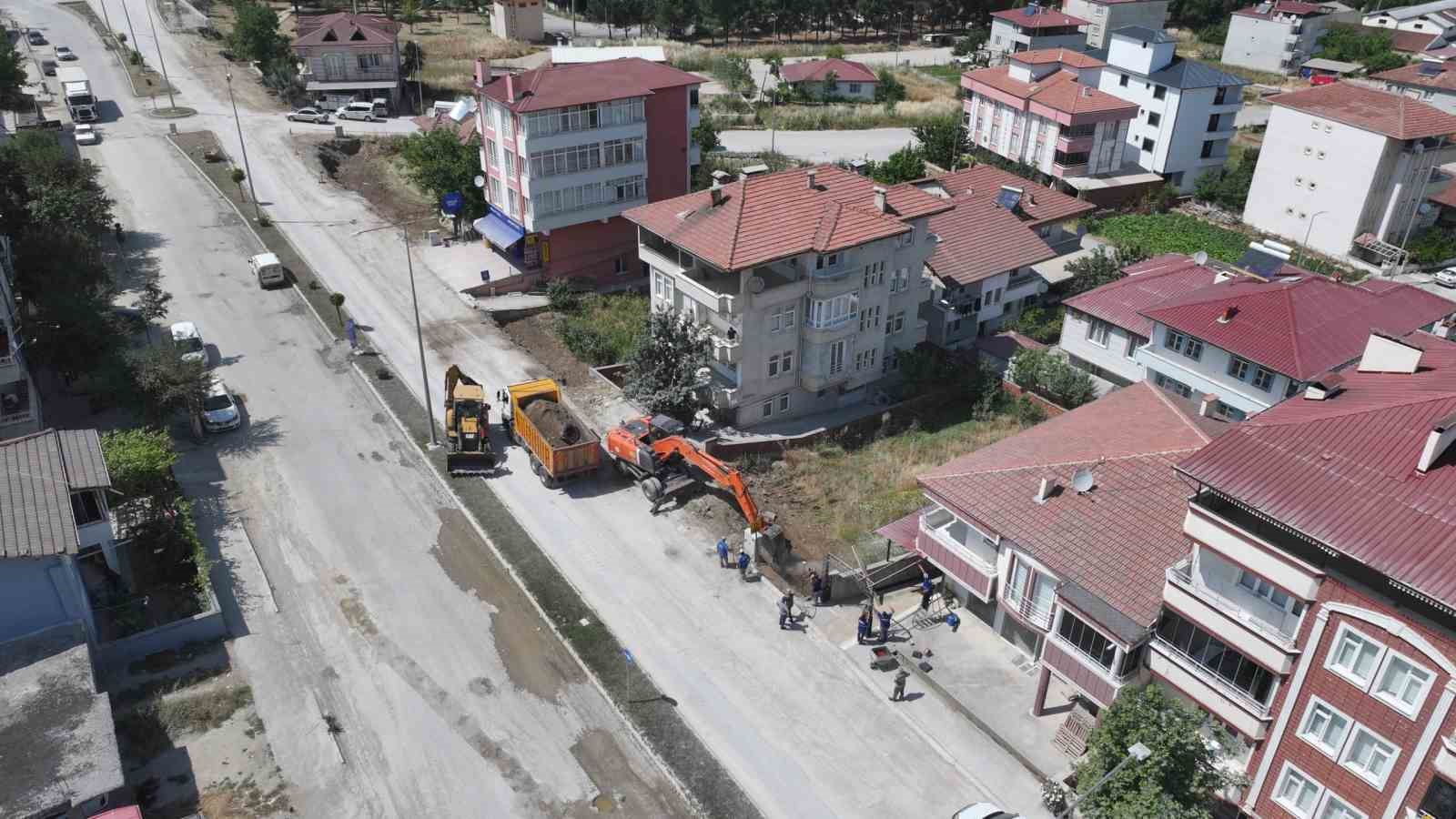 Alternatif hastane yolu için Erbaa’da yol yenileme çalışmaları başladı 
