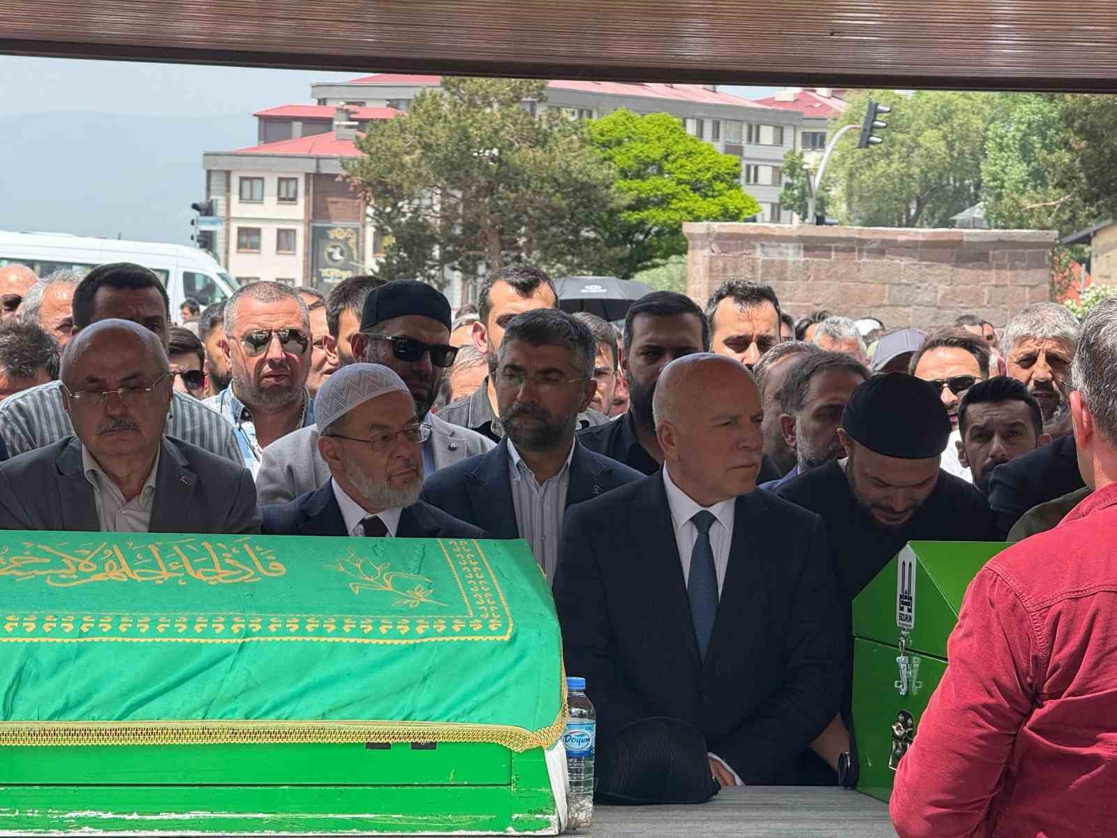 Kamil Polat dualarla uğurlandı 