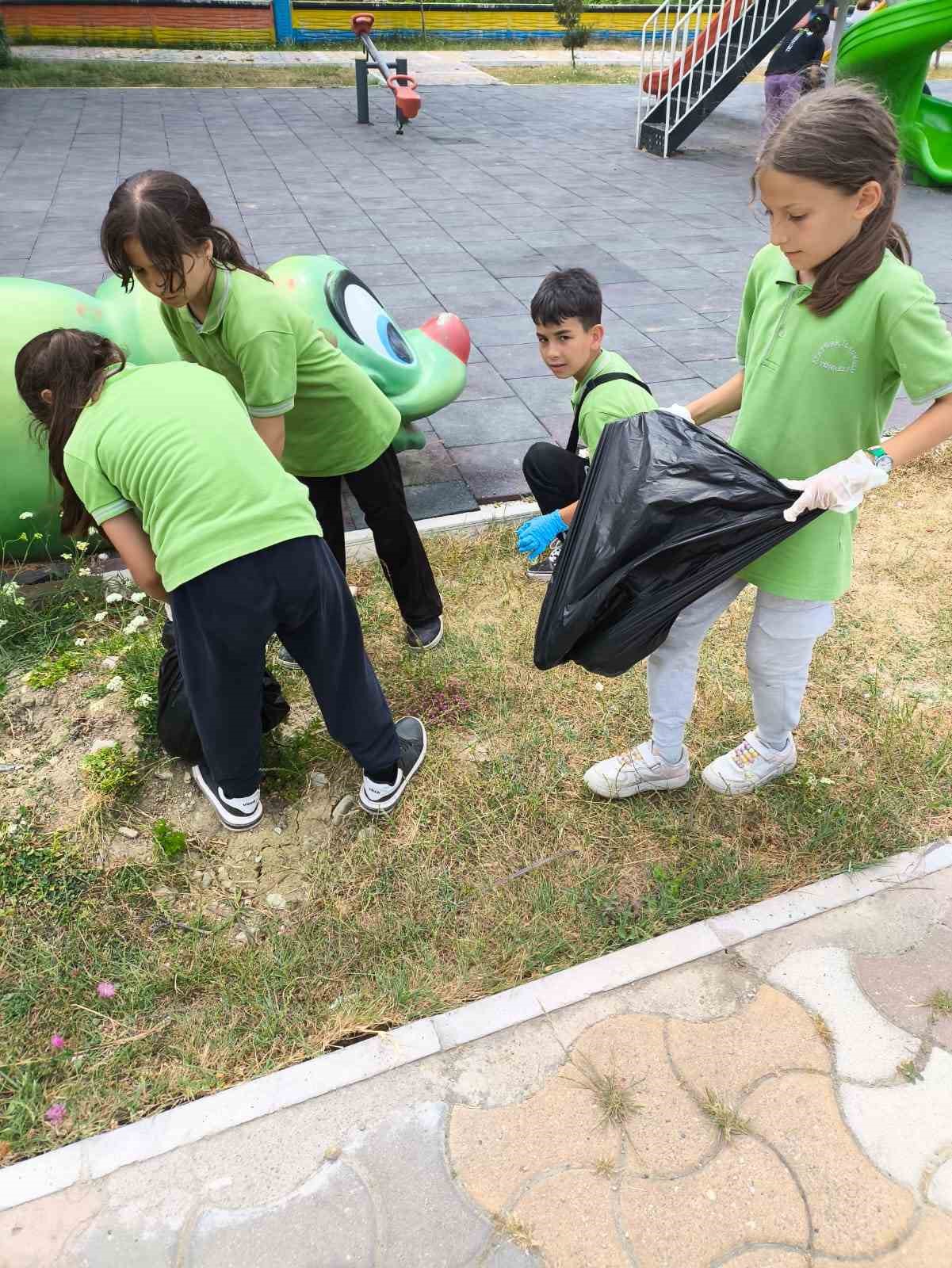 İlkokuldan çevre bilinci etkinliği 