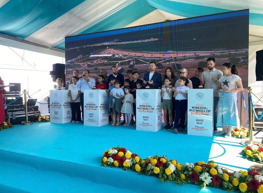 Arnavutköy Karaburun’da meydan açıldı, Millet Bahçesi’nin 3. Etabın temeli atıldı 