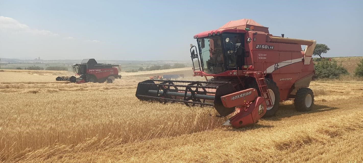 Çanakkale’de anız ve orman yangınlarına karşı tarım makinaları denetleniyor 