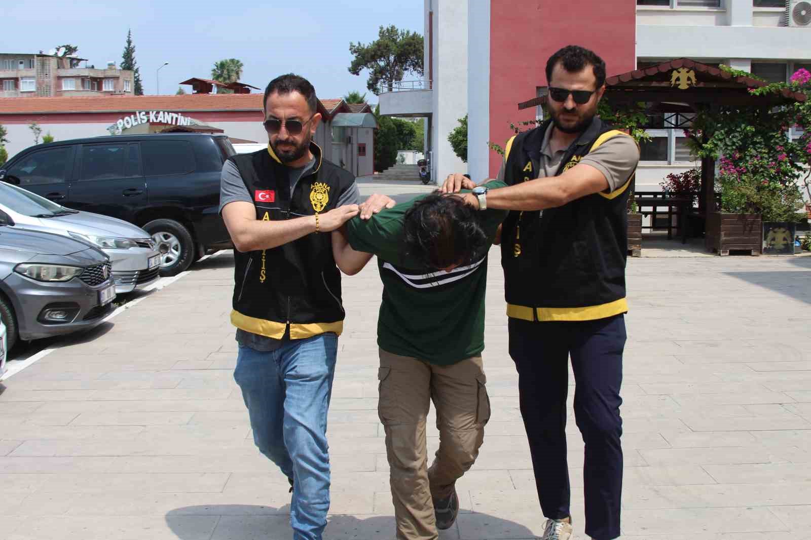 Gençleri sopayla dövdüğü iddia edilen şüpheli serbest kaldı 