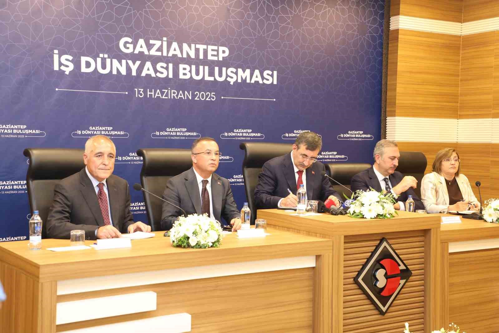 GTB Başkanı Akıncı, sektörel talepleri Cumhurbaşkanı Yardımcısı Yılmaz’a sundu 