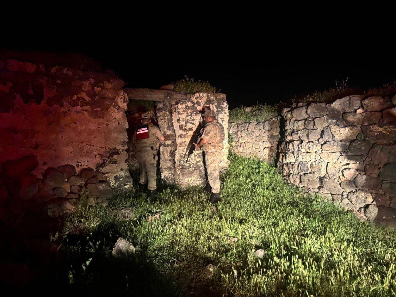 Kars’ta jandarmadan huzurlu sokaklar uygulaması 