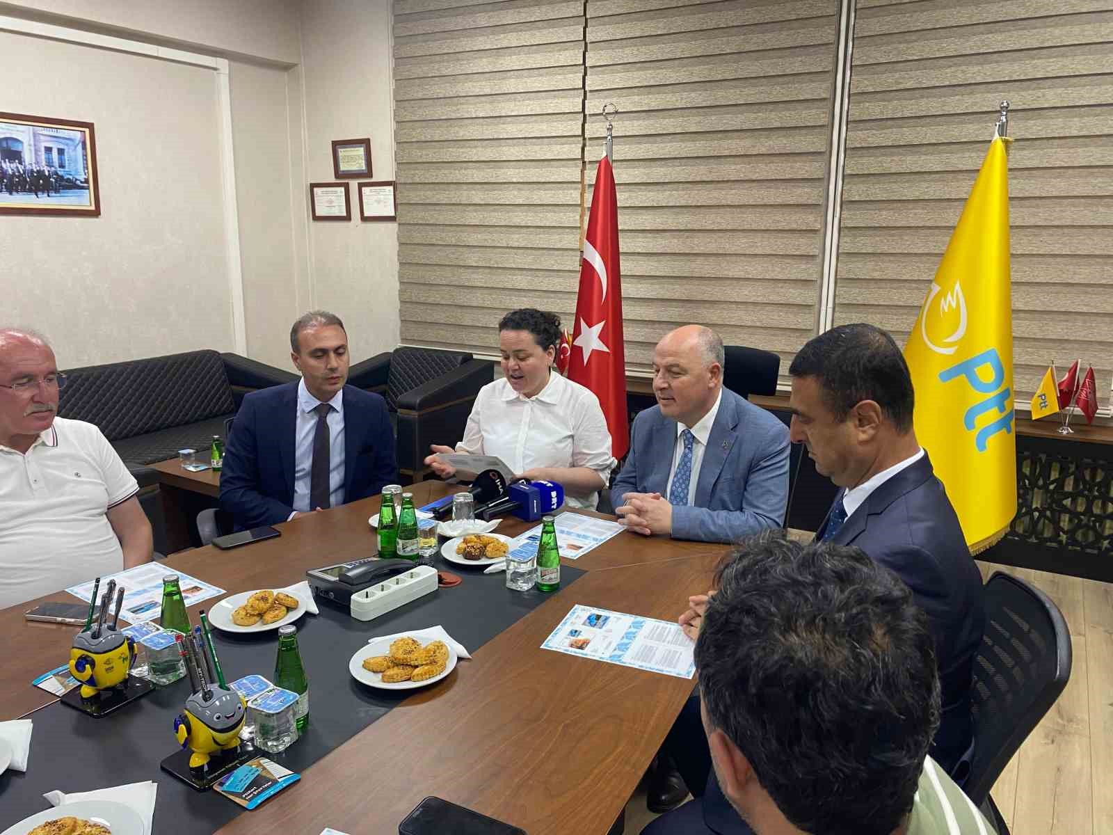 Pamukkale temalı anma pulu ve ilk gün zarfını tanıttı 