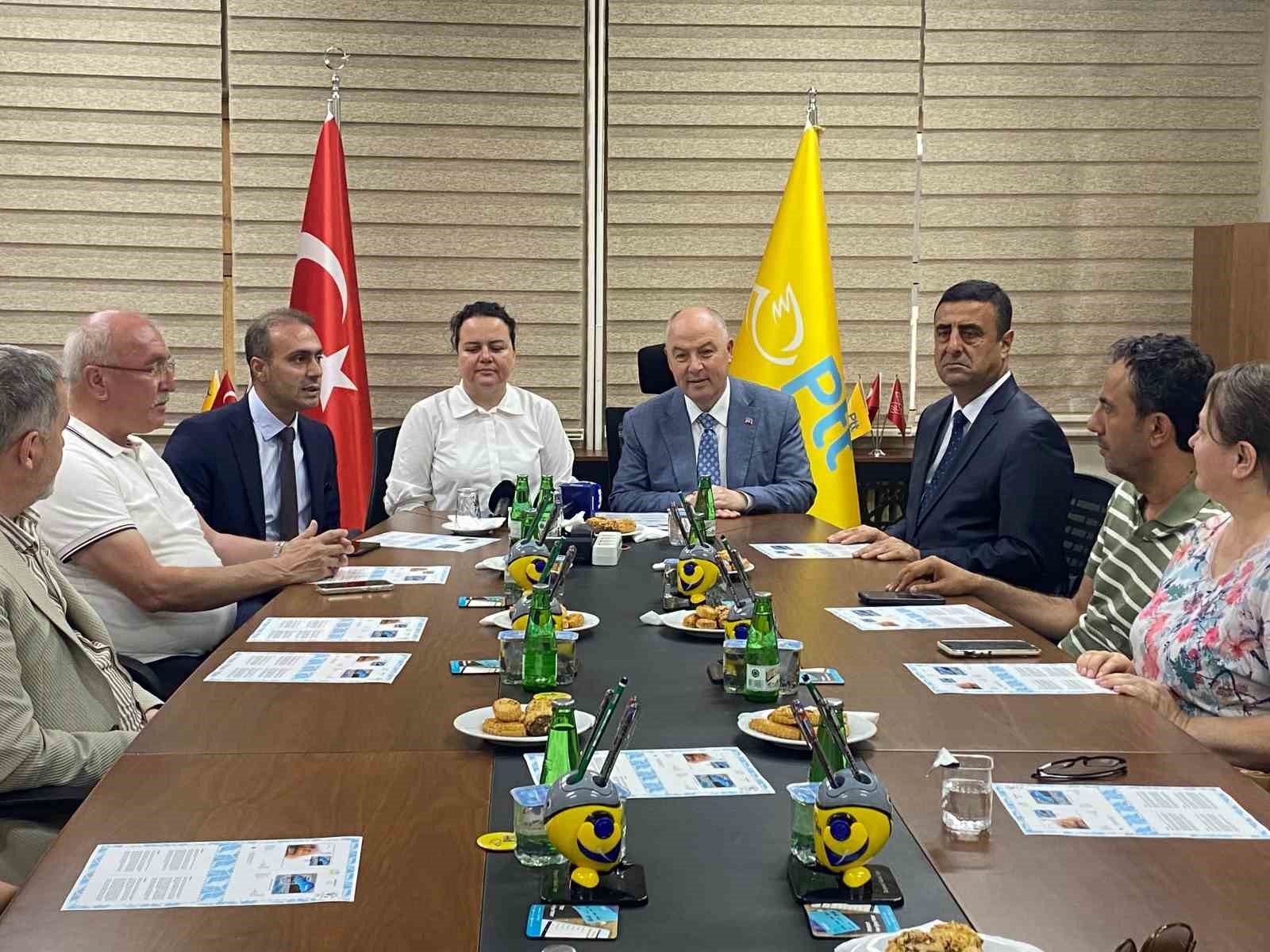 Pamukkale temalı anma pulu ve ilk gün zarfını tanıttı 