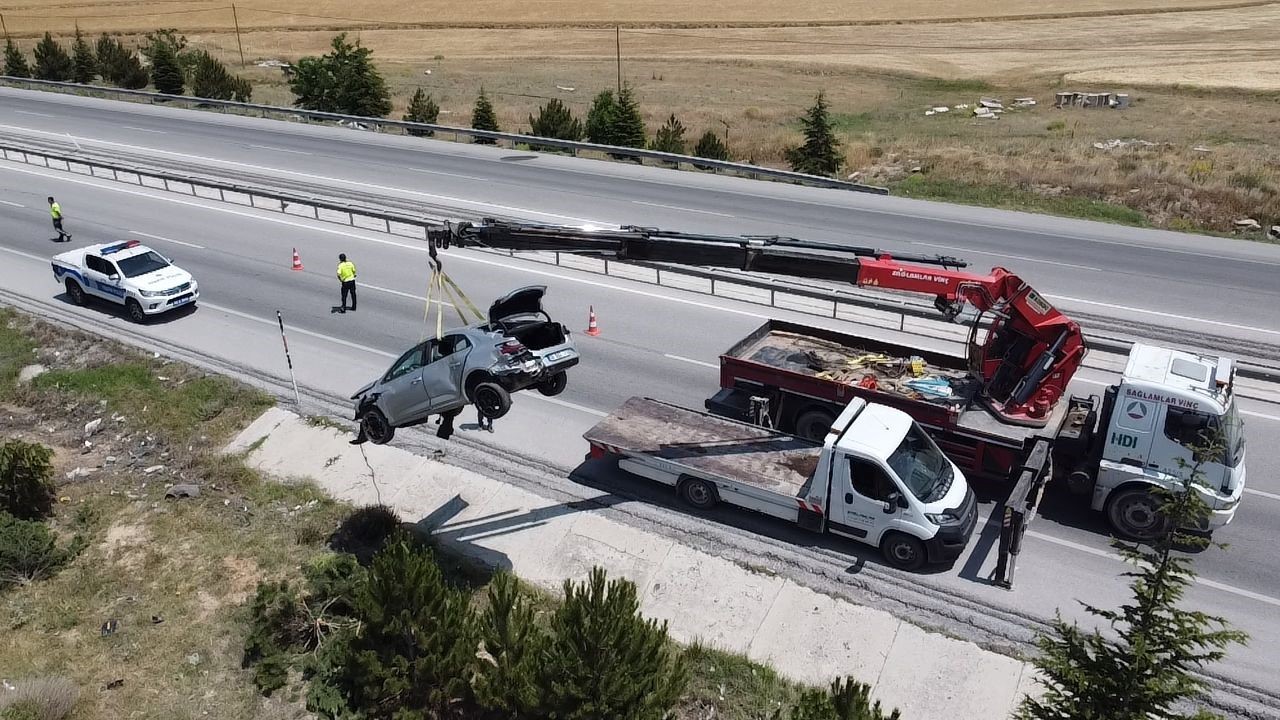 Takla atan otomobildeki kişi yaralandı 