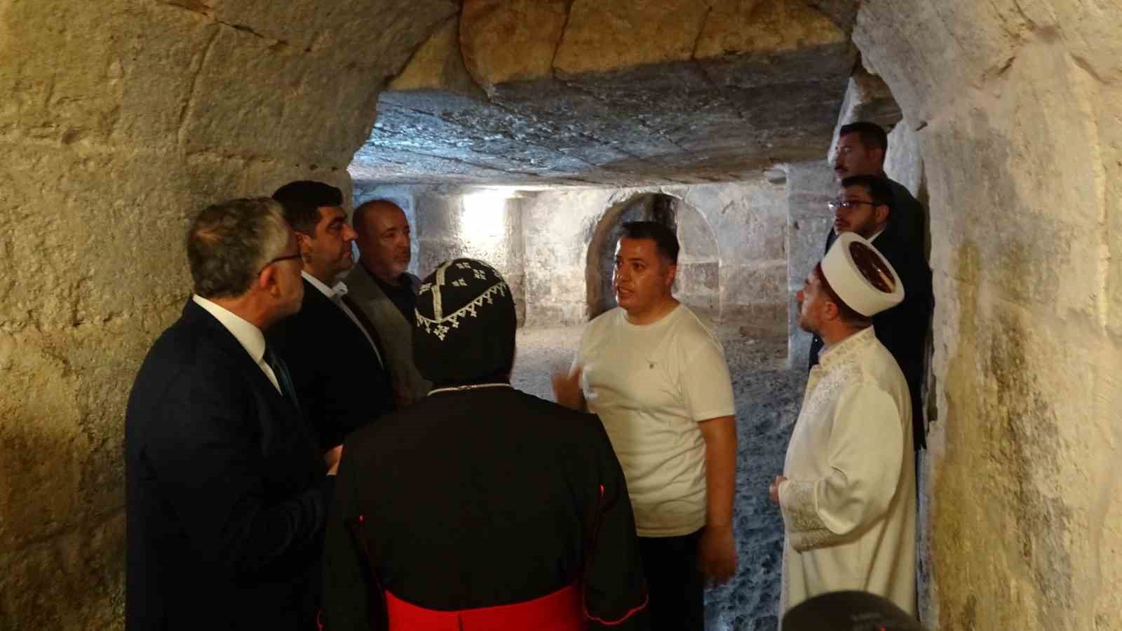 Bakan Işıkhan, Mardin’de din temsilcileri ile bir araya geldi 