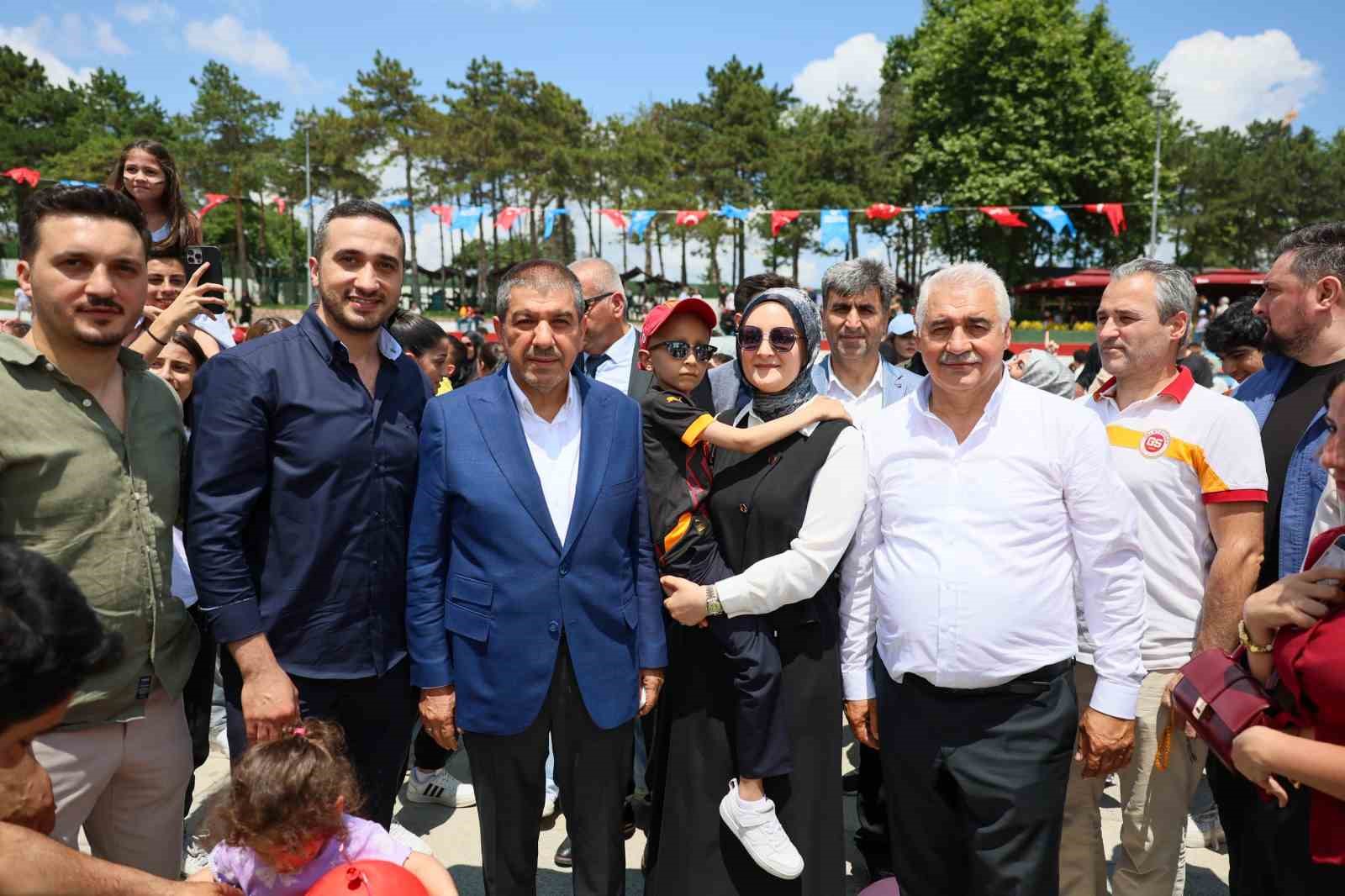 Esenler Belediyesi’nden kanseri yenen 7 yaşındaki Selim için anlamlı etkinlik 