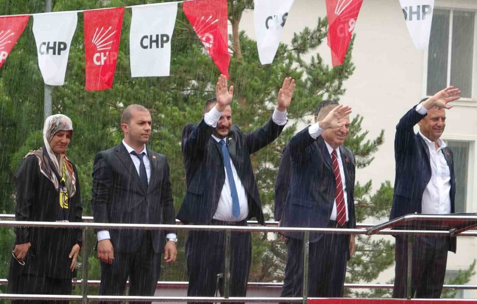 CHP Genel Başkanı Özel: 