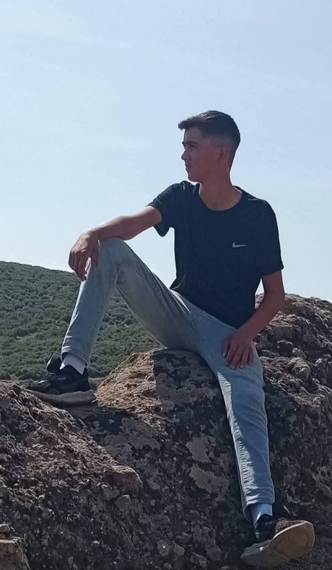 Selendi’de traktör devrildi: 1 ölü 