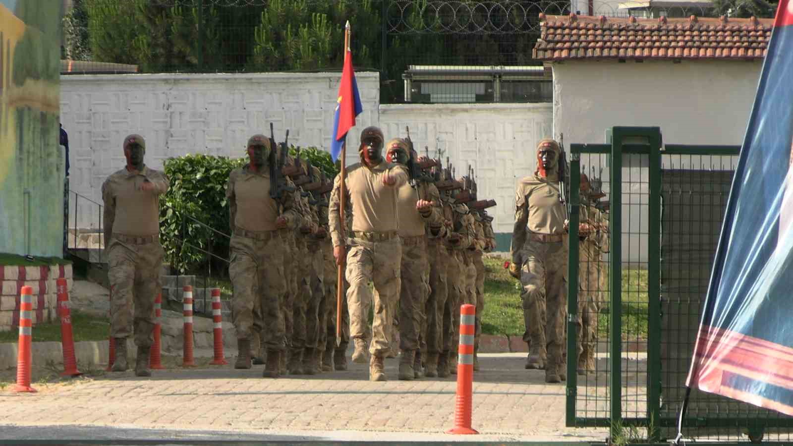 Edirne’de jandarma komandolardan nefes kesen gösteri: ’Güçlüyüz, Cesuruz, Hazırız’ 