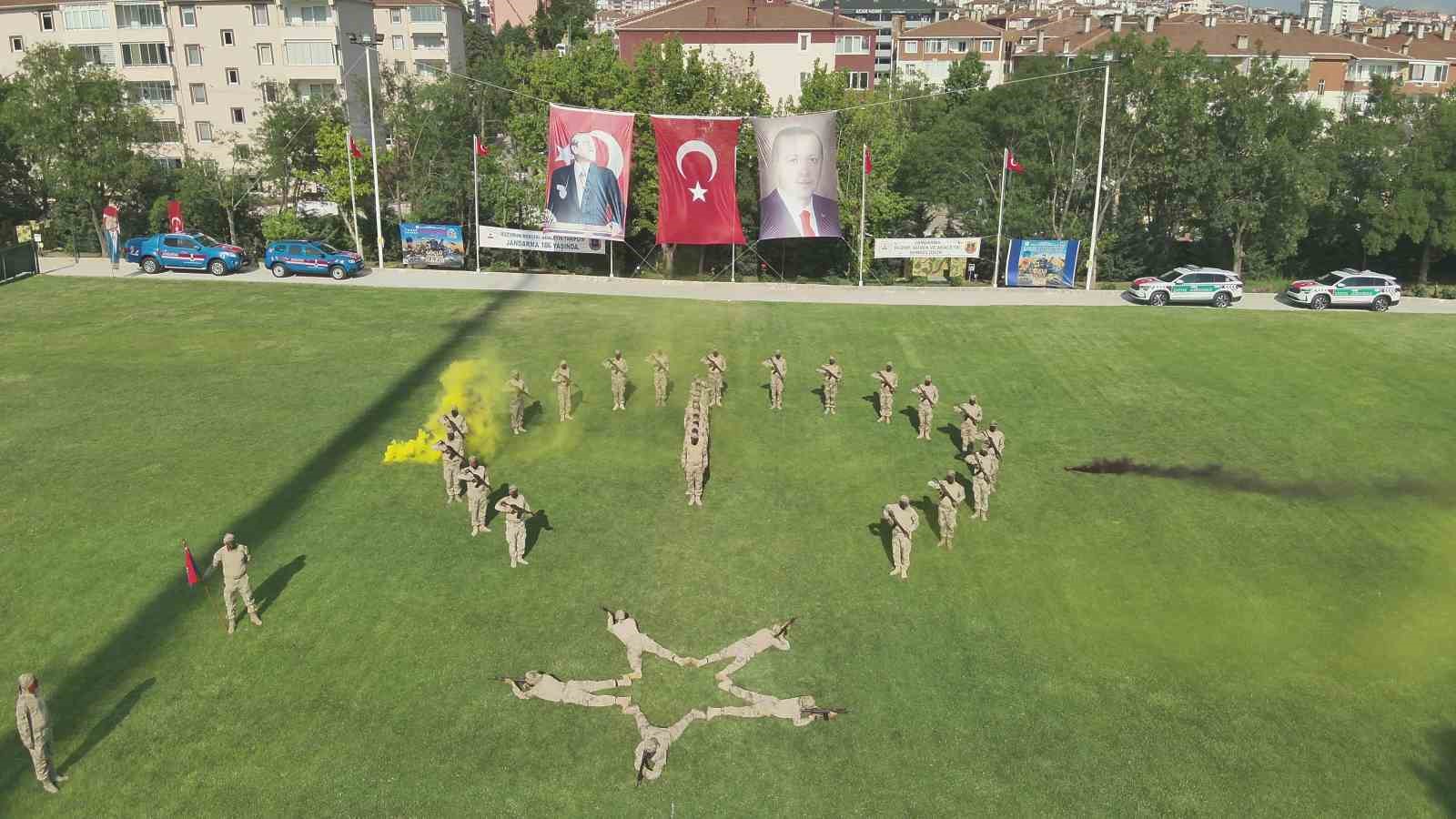 Edirne’de jandarma komandolardan nefes kesen gösteri: ’Güçlüyüz, Cesuruz, Hazırız’ 