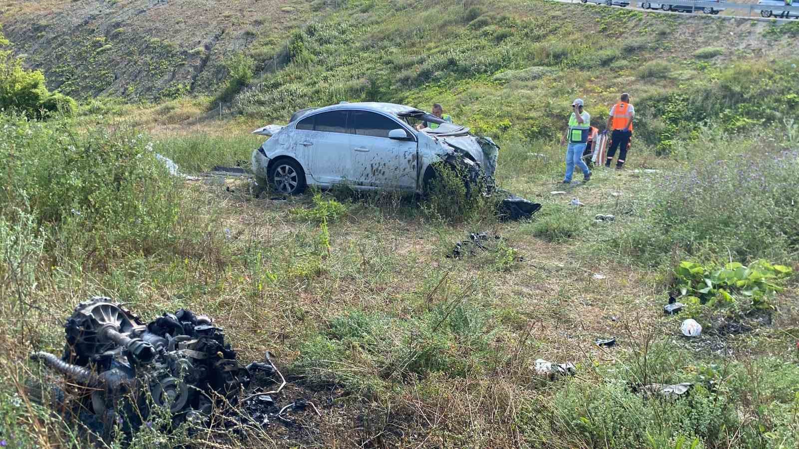 Kuzey Marmara Otoyolu’nda otomobil şarampole uçtu: 8 yaralı 
