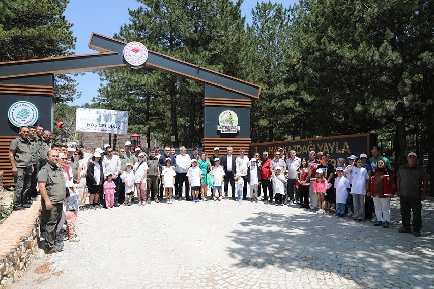 Kazdağları’nda baba-çocuk doğa kampı düzenlendi 