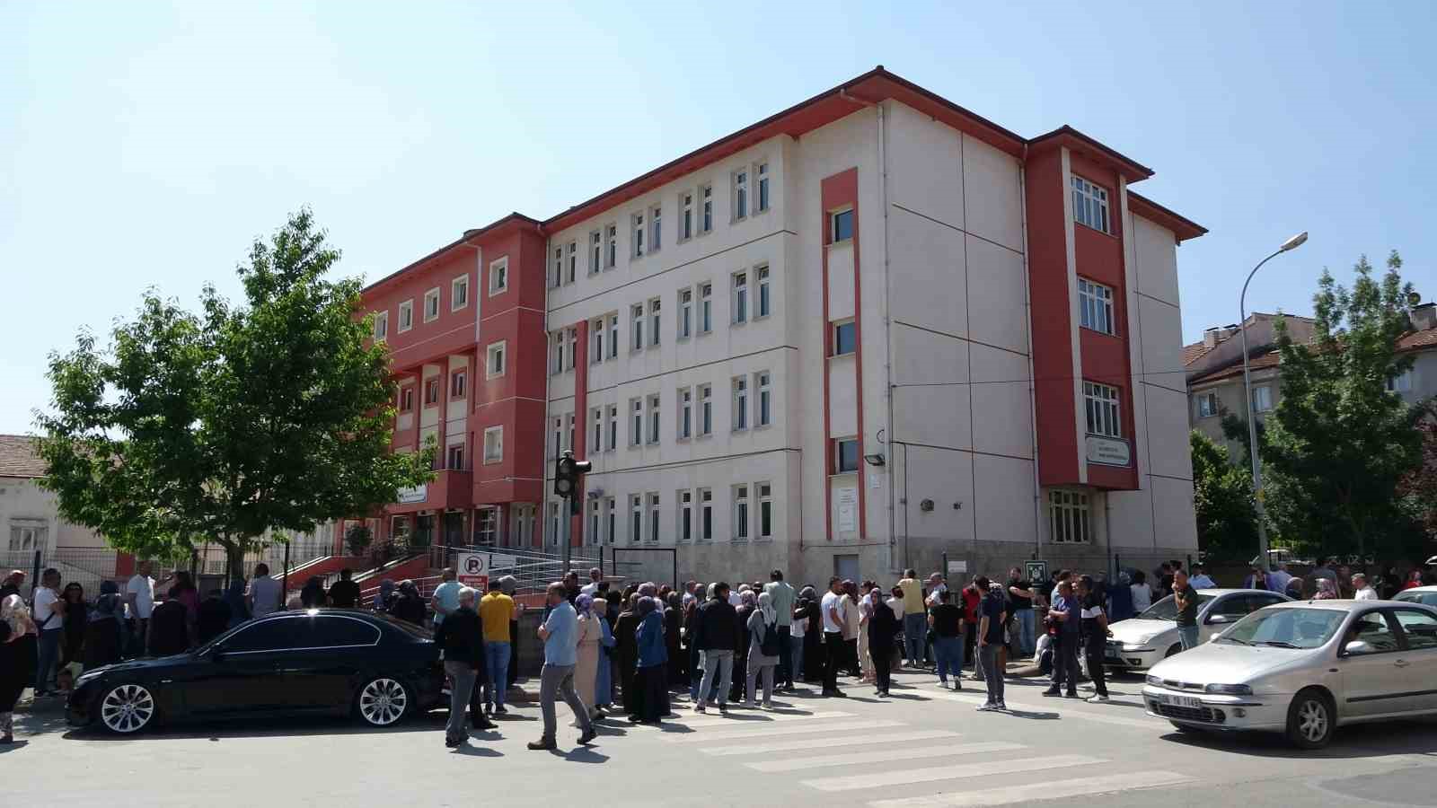Kütahya’da 5 bin 380 öğrenci LGS heyecanı yaşadı 