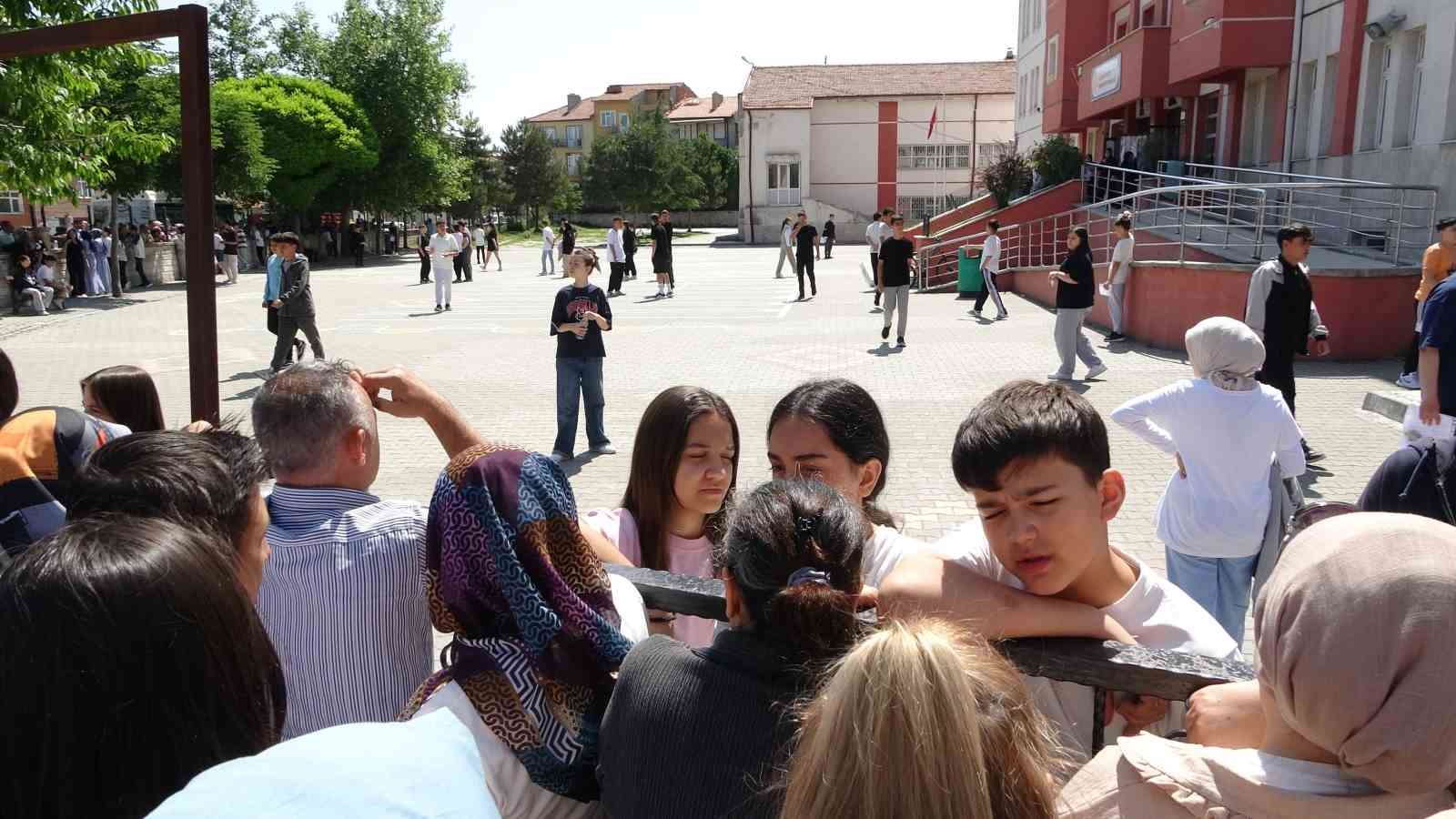 Kütahya’da 5 bin 380 öğrenci LGS heyecanı yaşadı 