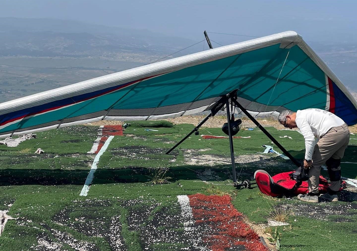 Simav Eynal Paraşüt ve Havacılık Festivali’nde 2 günde 175 sporcu 550 sorti uçuş gerçekleştirdi 