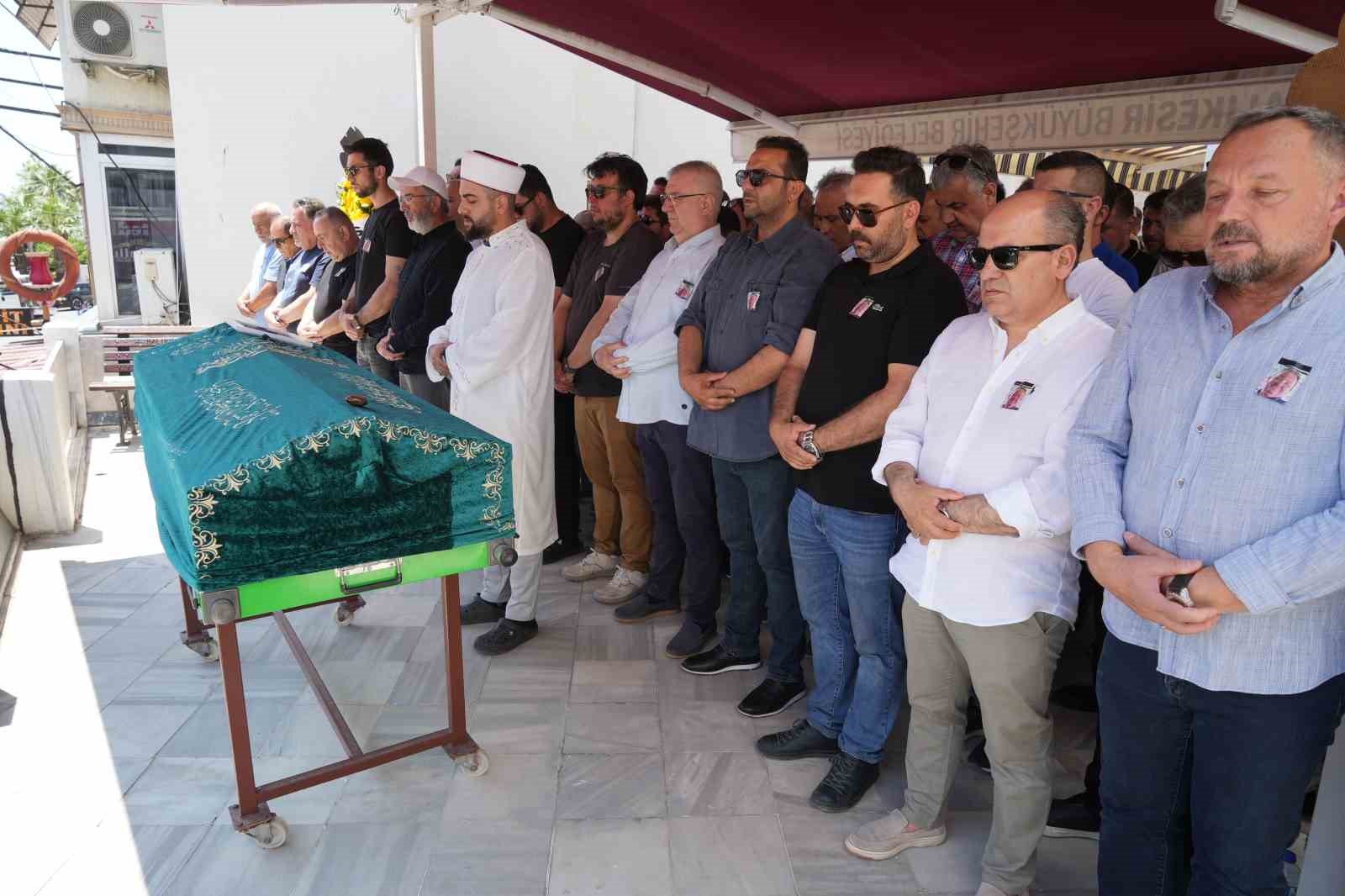 Edremit turizminin öncülerinden Adem Kuşçuoğlu hayatını kaybetti 