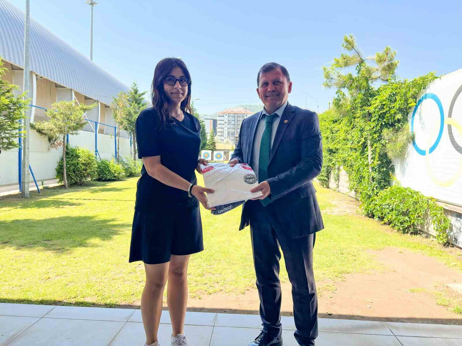 Okçuluk sporcularına malzeme dopingi 