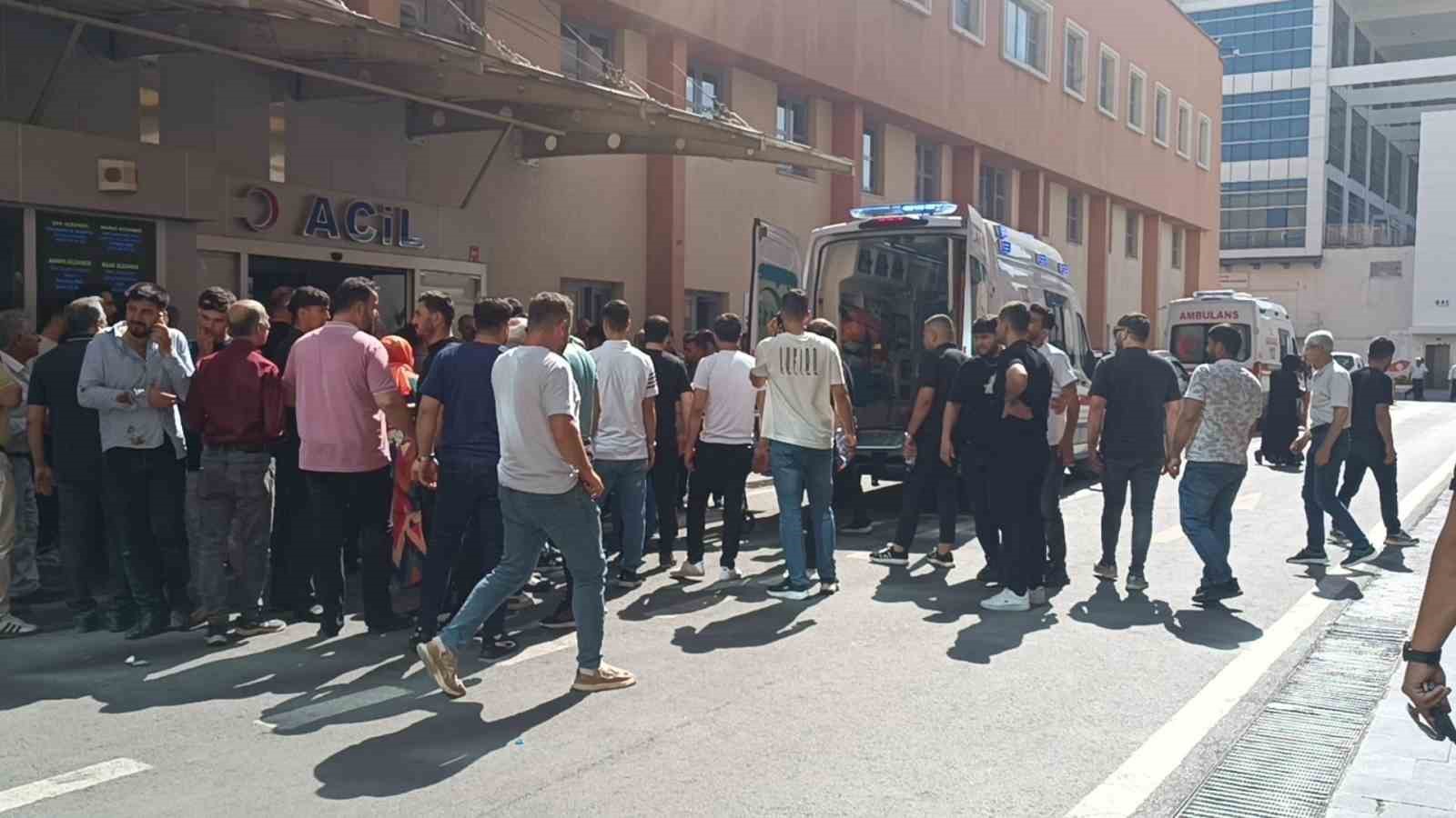 Batman’da balkon çöktü: 3 ölü, 6 yaralı 