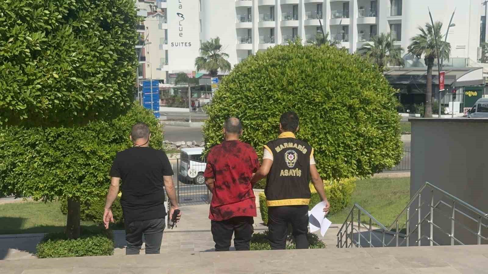 Marmaris plajlarında müstehcen çekim yapıp yayınlayan şüpheli tutuklandı 