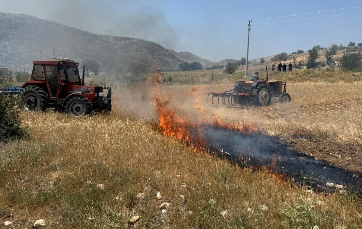 Karaman’da 200 dekar ekili alan kül oldu 
