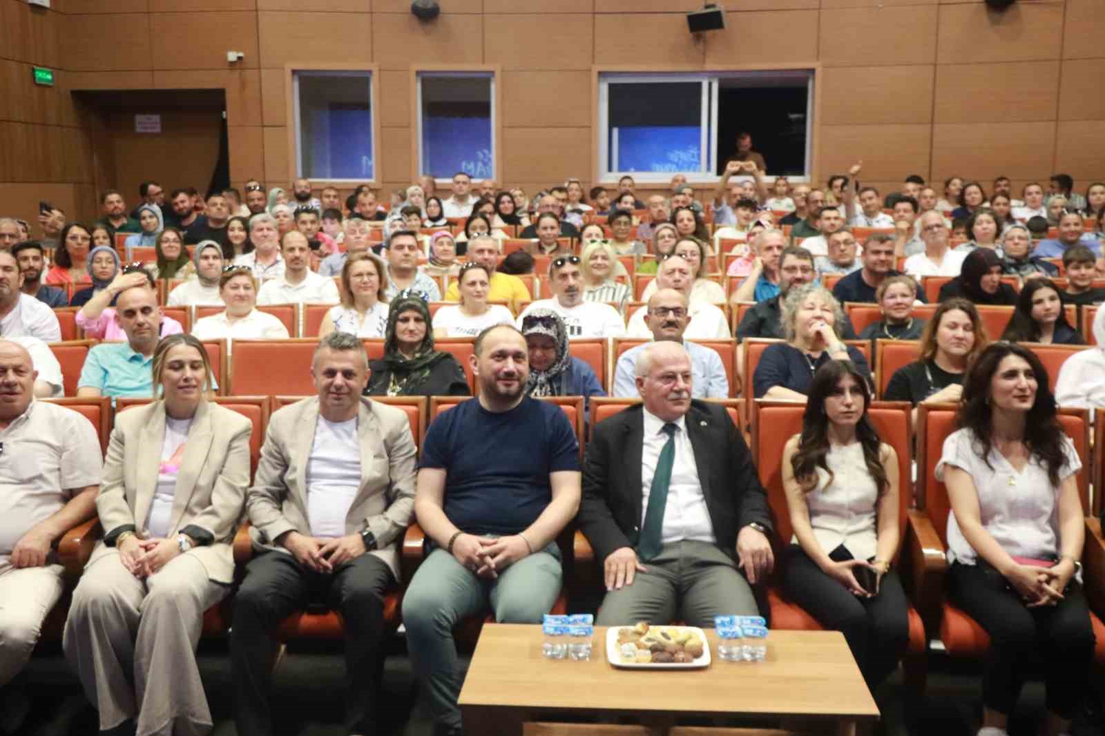 İşitme engellilerden Babalar Günü’ne özel film gösterimi 