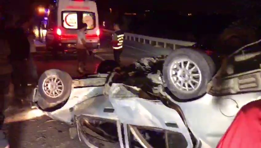 Kontrolden çıkan otomobil ters döndü: 2 yaralı 