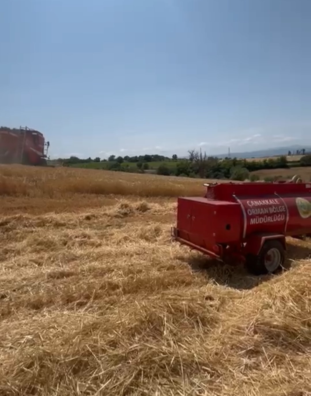 Anız yangınlarına karşı tarlalarda hazır su tankları bekliyor 