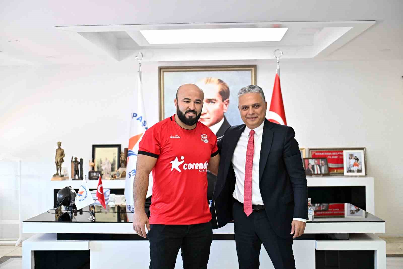 Yağlı güreş liginde Muratpaşa Belediyesi liderliğini sürdürüyor 