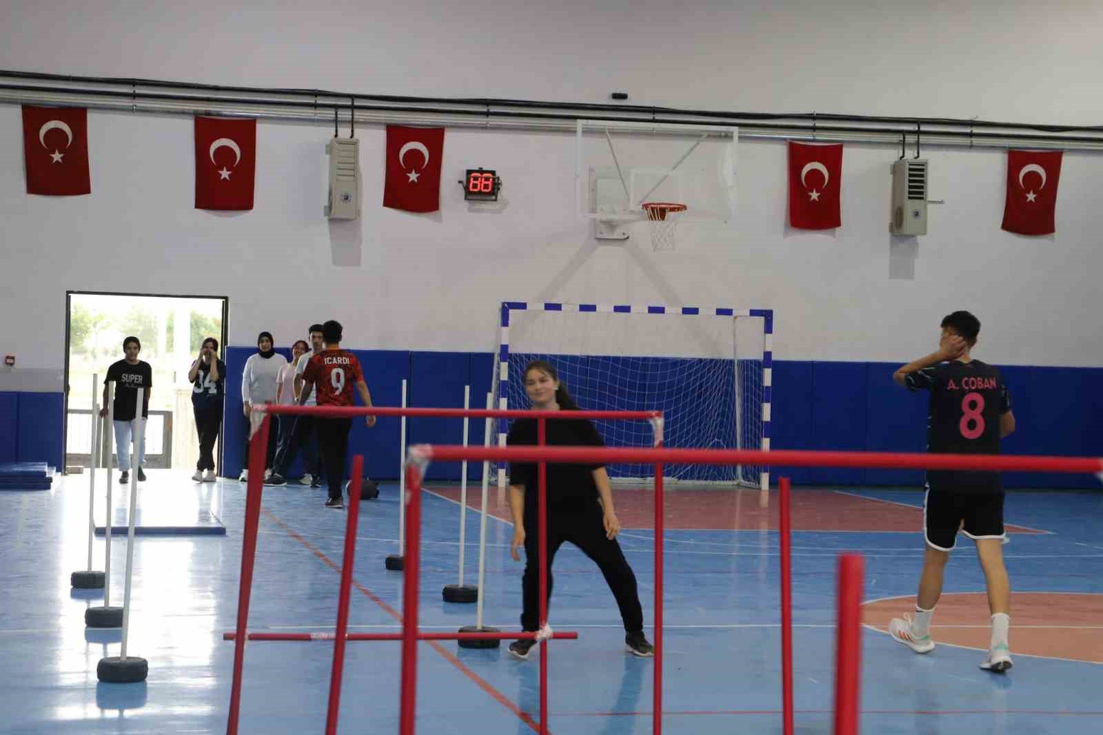 Kaymakam Yücel’den spor kursuna ziyaret 