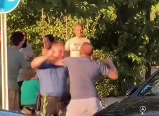 Merkezefendi Belediyesi meclis üyesinden polise tehdit ve hakaret 