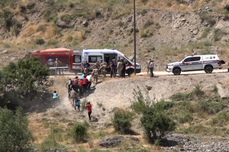 Tunceli’de kayıp gencin cesedi, baraj gölüne uçmuş araçta bulundu 