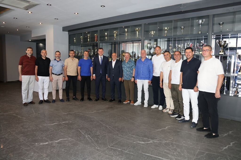 Alanya Kaymakamı’ndan Alanyaspor’a veda ziyareti 