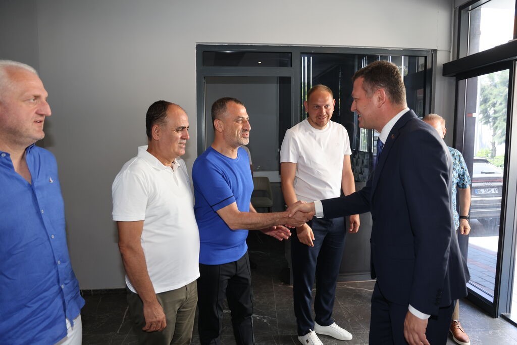 Alanya Kaymakamı’ndan Alanyaspor’a veda ziyareti 