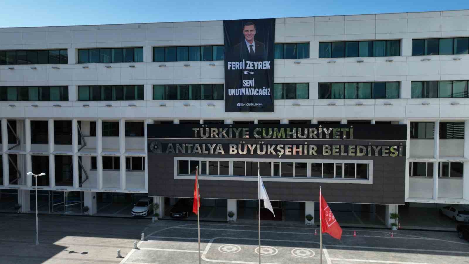 Başkan Böcek : 